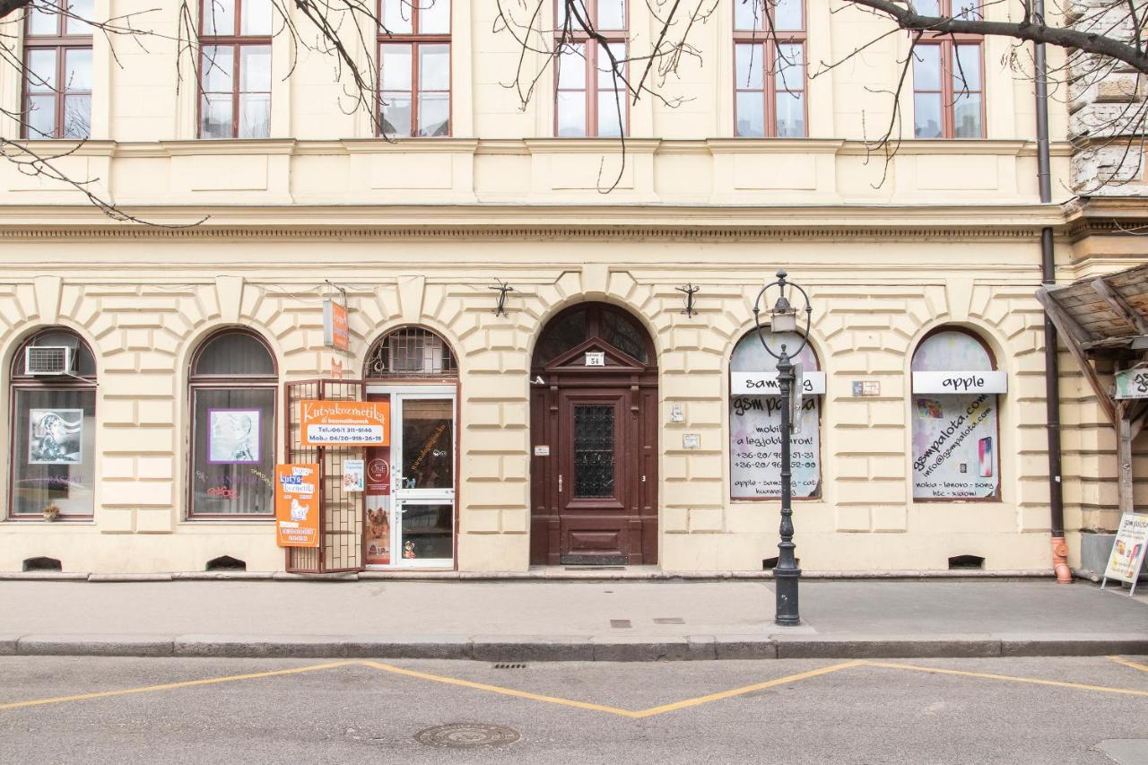 Lucky 54 Apartment Budapest Exteriör bild